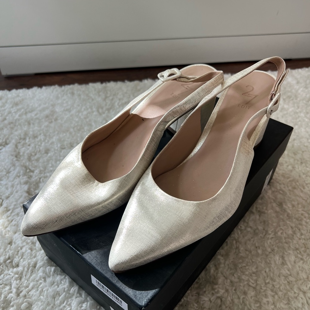 NATURALIZER - 27 Edit - Meera, White Silver - Size 9 M